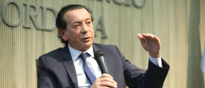 Sica instó a los empresarios a militar las reformas laboral y previsional.